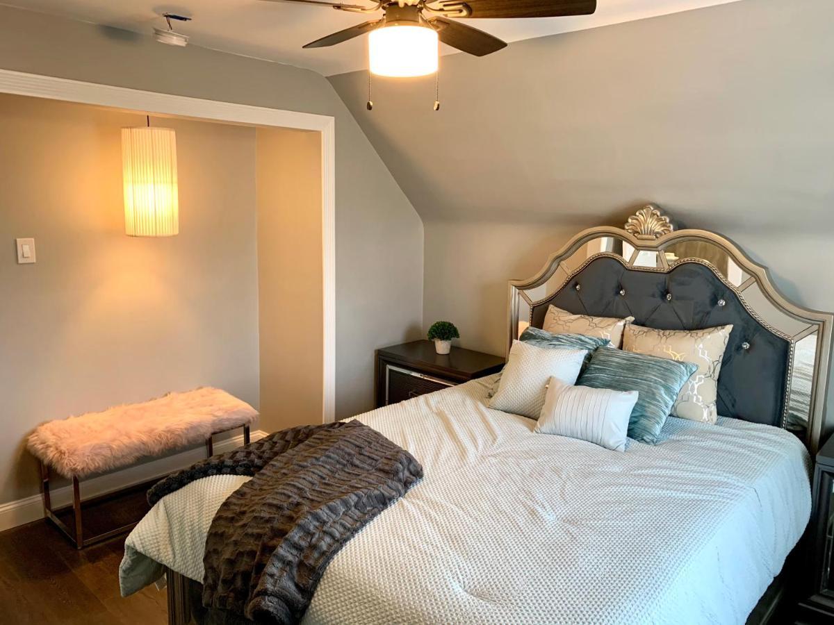 The Oakwood Cottage- With Private Yard & Parking, Minutes From Falls & Casino By Niagara Hospitality 나이아가라폴스 외부 사진